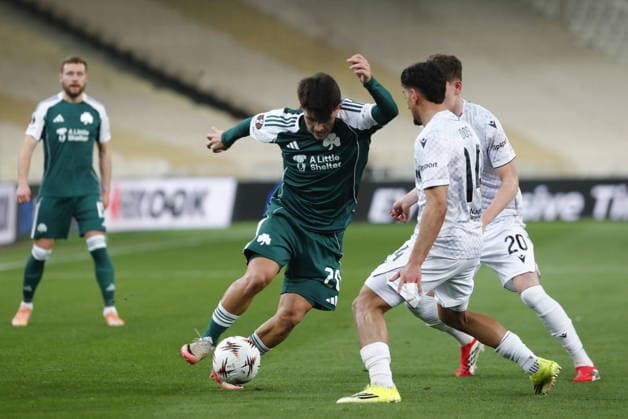 UEFA Europa League - Panathinaikos FC vs Victoria Plzen - Vicente Taborda of Panathinaikos FC in action against Merchas Doski of Victoria Plzen during the UEFA Europa League Play-Offs 1st leg soccer match between Panathinaikos FC and Victoria Plzen in Olympic Athletic Center of Athens Spyros Louis , Athens, Greece, on 19 February 2026. IMAGO ONE INCH PRODUCTIONS ATHENS GREECE Copyright: xONExINCHxPRODUCTIONSx 6861967