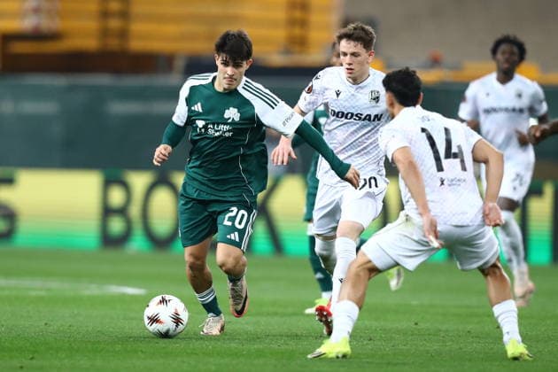 UEFA Europa League - Panathinaikos FC vs Victoria Plzen - Vicente Taborda of Panathinaikos FC in action against JiÅ™i PanoÅ¡ of Victoria Plzen during the UEFA Europa League Play-Offs 1st leg soccer match between Panathinaikos FC and Victoria Plzen in Olympic Athletic Center of Athens Spyros Louis , Athens, Greece, on 19 February 2026. IMAGO ONE INCH PRODUCTIONS ATHENS GREECE Copyright: xONExINCHxPRODUCTIONSx 6862022
