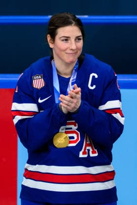 260219 Hilary Knight of USA at the medal ceremony after the women s Ice hockey, Eishockey final game between USA and Canada during day 13 of the 2026 Winter Olympics on February 19, 2026 in Milan. Photo: Carl Sandin BILDBYRAN kod CS EW0643 ishockey ice hockey Olympic Games, Olympische Spiele, Olympia, OS olympics winter olympics os ol olympiska spel vinter-os olympiske leker milano cortina 2026 milan cortina 2026 milano cortina 2026 olympic games milano cortina 2026 winter olympic games milano cortina-os milano cortina-ol vinter-ol 13 bbeng dam usa kanada canada final *** 260219 Hilary Knight of USA at the medal ceremony after the women s ice hockey final game between USA and Canada during day 13 of the 2026 Winter Olympics on February 19, 2026 in Milan Photo Carl Sandin BILDBYRAN code CS EW0643 ice hockey ice hockey olympic games olympics winter olympics os ol olympic games winter os olympic games milano cortina 2026 milan cortina 2026 milano cortina 2026 olympic games milano cortina 2026 winter olympic games milano cortina os milano cortina ol winter ol 13 bbeng dam usa kanada canada final  Copyright: CARLxSANDIN BB260219CS144