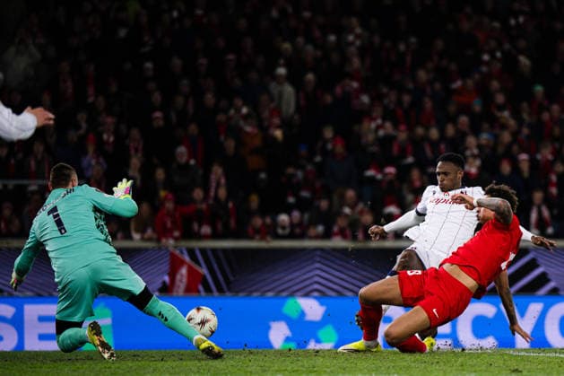 260219 Noah Holm of Brann missing a chance to score during the UEFA Europa League football match between Brann and Bologna on February 19, 2026 in Bergen. Photo: Marius Simensen BILDBYRAN COP 238 MM0056 bbeng bologna brann football fotball fotboll soccer uefa europa league Copyright: MARIUSxSIMENSEN BB260219ZJ128