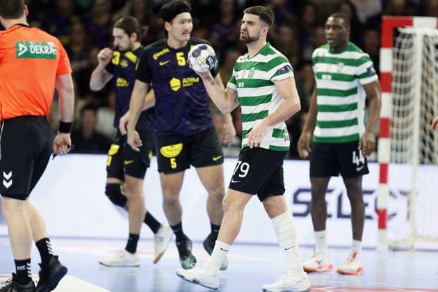 HANDBALL - CHAMPIONS LEAGUE - NANTES v SPORTING CP Martim MOTA COSTA of Sporting CP during the EHF Champions League, Group Phase, handball match between HBC Nantes and Sporting CP on 19 February 2026 at H Arena in Nantes, France - Photo Julien Kammerer NantesFrance  Copyright: xJulienxKammererx