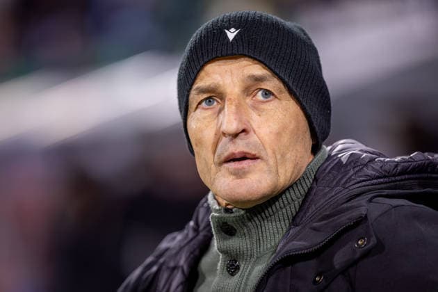 SIGMA OLOMOUC - LAUSANNE Head coach of Lausanne Peter Zeidler during the 1st leg KO play-off of UEFA Conference league football match between Sigma Olomouc and Lausanne - Sport. Olomouc, Czechia, February 19, 2026. Photo by Branislav Racko Copyright: xx 080A1984