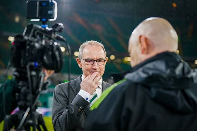Fussball UEFA Europa League 2025 - 2026, Play-Offs Hinspiel - Celtic FC Glasgow vs VfB Stuttgart - Celtic Park Stadion (Glasgow, Schottland): Martin O Neill Martin Oneill (Trainer, Celtic Glasgow) TV Interview Celtic TV Club Channel, Mimik, Gesichtsausdruck, Emotion Copyright: xJOERANxSTEINSIEKx