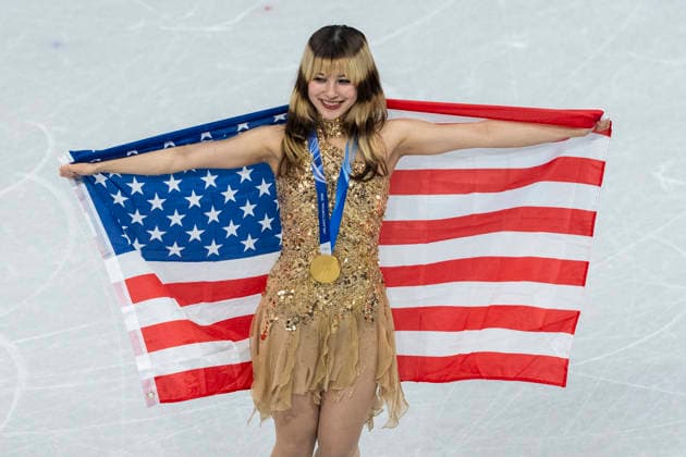 Figure skating, Eiskunstlauf - Milano Cortina 2026 Winter Olympics: Day 13 Gold medallist USA s Alysa Liu poses with her medal following the victory ceremony of the figure skating women s single free skating final during the Milano Cortina 2026 Winter Olympic Games, Olympische Spiele, Olympia, OS at Milano Ice Skating Arena in Milan on February 19, 2026. Milano Italy  Copyright: xAndrzejxIwanczukx originalFilename:iwanczuk-figuresk260220_npPWo.jpg