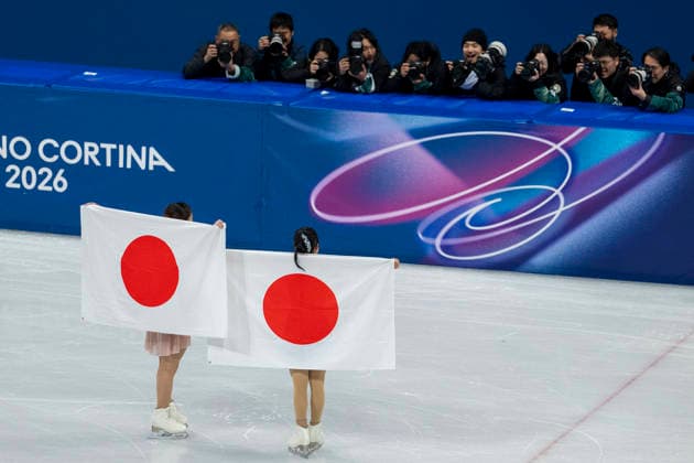 Figure skating, Eiskunstlauf - Milano Cortina 2026 Winter Olympics: Day 13 Japan s Kaori Sakamoto, and Ami Nakaicelebrate with their silver and bronze medals after the Figure Skating Women Single Skating - Free Skating during Milano Cortina 2026 Winter Olympics - Day 15 on February 19, 2026 in Milan, Italy. Milano Italy  Copyright: xAndrzejxIwanczukx originalFilename:iwanczuk-figuresk260220_npRAQ.jpg
