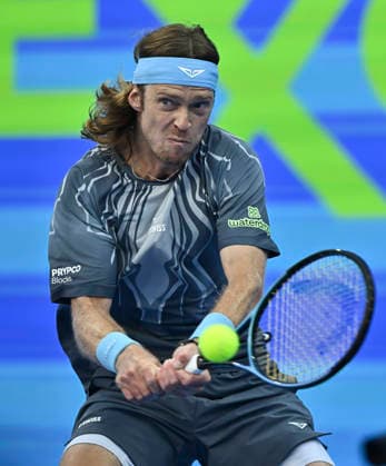 February 19, 2026, Doha, Qatar: Andrey Rublev of Russia plays against Stefanos Tsitsipas of Greece (not in view) during their men s singles quarter final match at the ATP, Tennis Herren Qatar Exxonmobil Open 2026 tennis tournament at the Khalifa International Tennis Complex. Andrey Rublev won against Andrey Rublev 6-3,7-6. Doha Qatar - ZUMAs197 20260219_aaa_s197_201 Copyright: xNoushadxVariyattiyakkalx