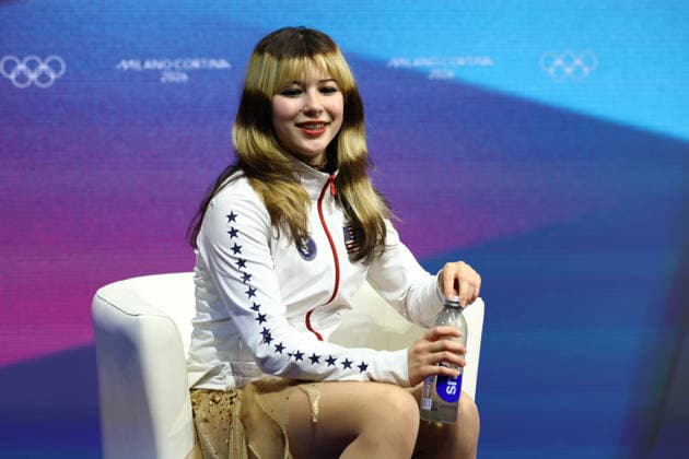 February 19, 2026, Milan, Lombardy, Italy: ALYSA LIU of USA in the leader s seat after skating her Women s Single Skating free program in the Figure skating, Eiskunstlauf at the Milano Cortina 2026 Winter Olympic Games, Olympische Spiele, Olympia, OS Olympics 2026: Milano Cortina: Figure Skating Women Single Skating  - ZUMAc179 20260219_oly_c179_337 Copyright: xMickaelxChavetx