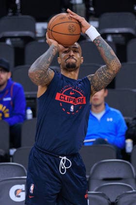 February 19, 2026, Inglewood, California, USA: John Collins 20 of the Los Angeles Clippers during warmups prior to a NBA, Basketball Herren, USA regular season game against the Denver Nuggets on Thursday February 19, 2026 at Intuit Dome Arena in Inglewood, California. JAVIER ROJAS PI Clippers Vs. Nuggets  - ZUMAp124 20260219_zaa_p124_018 Copyright: xJavierxRojasx