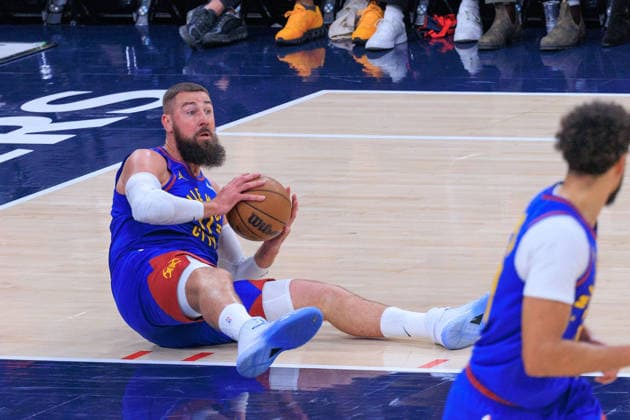 February 19, 2026, Inglewood, California, USA: Jonas Valanciunas 17 of the Denver Nuggets wins a rebound during a NBA, Basketball Herren, USA regular season game against the Los Angeles Clippers on Thursday February 19, 2026 at Intuit Dome Arena in Inglewood, California. JAVIER ROJAS PI Clippers Vs. Nuggets  - ZUMAp124 20260219_zaa_p124_028 Copyright: xJavierxRojasx