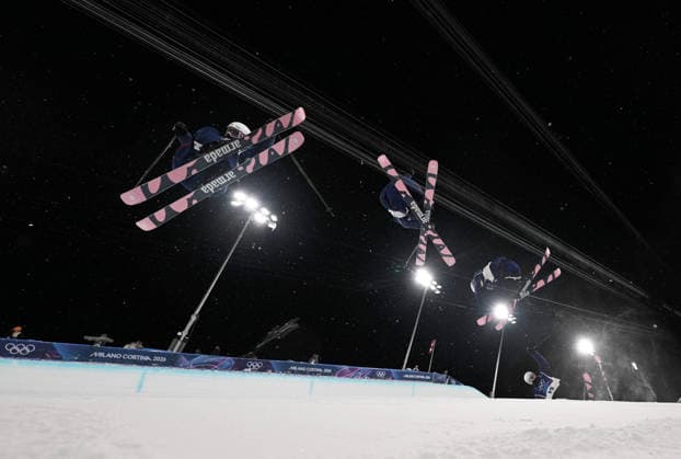 260219 -- LIVIGNO, Feb. 19, 2026 -- This multi-exposure photo shows Abby Winterberger of the United States competing during the qualification of freestyle skiing women s freeski halfpipe at the Milan-Cortina 2026 Olympic Winter games, Winterspiele,Spiele, Summer games in Livigno, Italy, Feb. 19, 2026. MICO2026ITALY-LIVIGNO-OLYMPIC WINTER GAMES-FREESTYLE SKIING-WOMEN S FREESKI HALFPIPE-QUALIFICATION XiaxYifang  (MICO2026)ITALY-LIVIGNO-OLYMPIC WINTER GAMES-FREESTYLE SKIING-WOMEN S FREESKI HALFPIPE-QUALIFICATION IMAGO XiaxYifang  imago images 0848099825