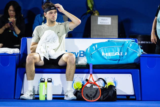 2026 Delray Beach Open - Day 4 - Taylor Fritz Of USA v Rafael Jodar Of Spain Taylor Fritz of the USA looks at his box from the bench against Rafael Jodar of Spain during their match on Day 4 of the Delray Beach Open at the Delray Tennis Center in Delray Beach, Florida, on February 19, 2026. Delray Beach FL United States  Copyright: xMauricioxPaizx originalFilename:paiz-2026delr260219_npVen.jpg