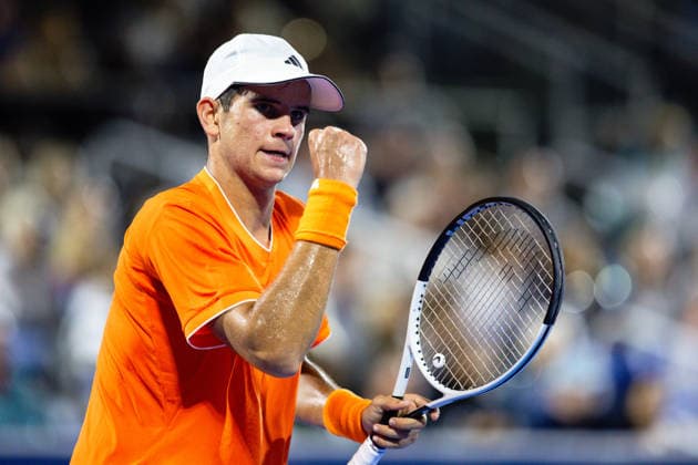 2026 Delray Beach Open - Day 4 - Taylor Fritz Of USA v Rafael Jodar Of Spain Rafael Jodar of Spain pumps his fist against Taylor Fritz of the USA during their match on Day 4 of the Delray Beach Open at the Delray Tennis Center in Delray Beach, Florida, on February 19, 2026. Delray Beach FL United States  Copyright: xMauricioxPaizx originalFilename:paiz-2026delr260219_npnP1.jpg