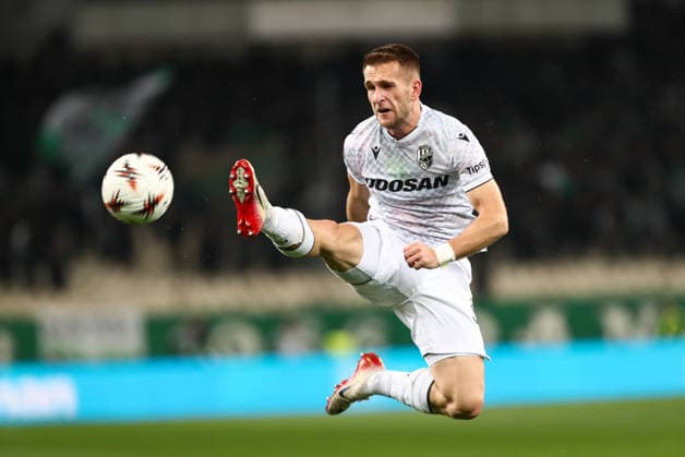 Panathinaikos FC v FC Viktoria Plzen - UEFA Europa League 2025 26 Knockout Play-off First Leg Amar Memic of Viktoria Plzen is in action during the UEFA Europa League play-offs 1st leg game between Panathinaikos and Viktoria Plzen at Oaka Stadium in Athens, Greece, on February 19, 2026.  Copyright: xStefanosxKyriazisx originalFilename:kyriazis-panathin260219_npLvb.jpg