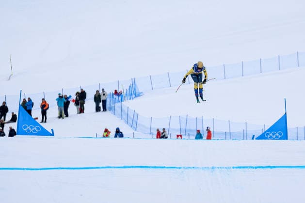 Livigno, Italien 20. Februar 2026: Ski Freestyle Ski Cross Frauen - Olympia 2026 Im Bild: Veronika Redder (GER) im Flug. Snow Park *** Livigno, Italy February 20, 2026 Ski Freestyle Ski Cross Women Olympia 2026 In the picture Veronika Redder GER in the flight snow park Copyright: xFotostandx xHettichx