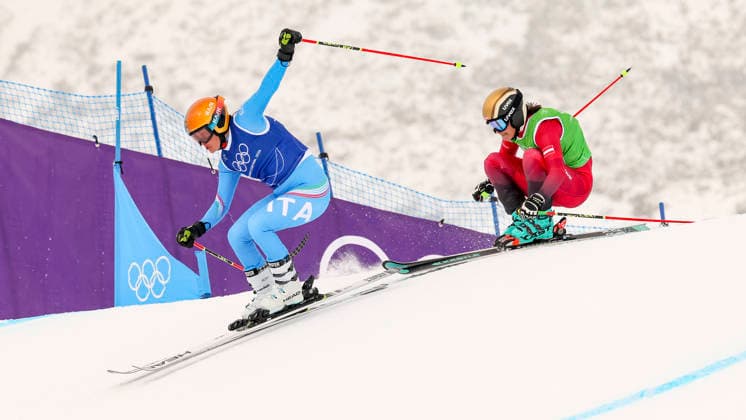 OLYMPICS - Winter Olympic Games, Olympische Spiele, Olympia, OS Milano Cortina 2026 LIVIGNO,ITALY,20.FEB.26 - OLYMPICS, SKI CROSS - Winter Olympic Games Milano Cortina 2026, Skicross, women, qualification. Image shows Jole Galli (ITA) and Katrin Ofner (AUT).  GEPAxpictures xHaraldxSteiner