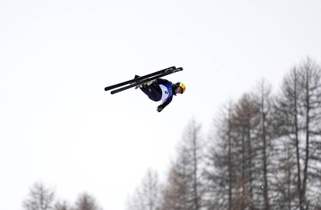 (260220) -- LIVIGNO, Feb. 20, 2026 -- Li Tianma of China competes during the freestyle skiing men s aerials qualification 2 at the Milan-Cortina 2026 Olympic Winter games, Winterspiele,Spiele, Summer games in Livigno, Italy, Feb. 20, 2026. ) (MICO2026)ITALY-LIVIGNO-OLYMPIC WINTER GAMES-FREESTYLE SKIING-MEN S AERIALS-QUALIFICATION WuxHuiwo 