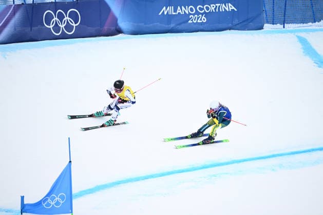 2026 WINTER Olympic Games, Olympische Spiele, Olympia, OS Kyra Wheatley of Australia (right) and Diana Cholenska of Czechia compete in the 1 8th final of the Women™s Ski Cross at Livigno Snow Park, on day 14 of the 2026 Milano Cortina Winter Olympic Games in Italy, Friday, February 20, 2026. ( NO ARCHIVING, EDITORIAL USE ONLY LIVIGNO SONDRIO ITALY  Copyright: xDANxHIMBRECHTSx 20260220149624471035