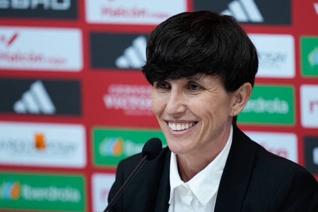 February 20, 2026, Las Rozas, Madrid, Spain: Sonia Bermudez, head coach of Spain, attends a press conference, PK, Pressekonferenz to announce the list of summoned players ahead the FIFA Women s World Cup 2027 football matches of Spain Team against Iceland and Ukraine at Ciudad del Futbol on February 20, 2026, in Las Rozas, Madrid, Spain. Sonia Bermudez Press Conference For Spain Team - FIFA Women s World Cup 2027 - ZUMAa181 20260220_zaa_a181_021 Copyright: xDennisxAgyemanx