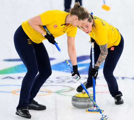 260220 Sara McManus and Sofia Scharback of Sweden competes in a women s semifinal curling match between Canada and Sweden during day 14 of the 2026 Winter Olympics on February 20, 2026 in Cortina. Photo: Jon Olav Nesvold BILDBYRAN COP 217 JE0127 curling Olympic Games, Olympische Spiele, Olympia, OS olympics winter olympics os ol olympiska spel vinter-os olympiske leker milano cortina 2026 milan cortina 2026 milano cortina 2026 olympic games milano cortina 2026 winter olympic games milano cortina-os milano cortina-ol vinter-ol 14 bbeng sverige sweden kanada canada dam *** 260220 Sara McManus and Sofia Scharback of Sweden competes in a women s semifinal curling match between Canada and Sweden during day 14 of the 2026 Winter Olympics on February 20, 2026 in Cortina Photo Jon Olav Nesvold BILDBYRAN COP 217 JE0127 curling olympic games olympics winter olympics os ol olympiska spel vinter os olympiske leker milano cortina 2026 milan cortina 2026 milano cortina 2026 olympic games milano cortina 2026 winter olympic games milano cortina os milano cortina ol vinter ol 14 bbeng sverige sweden kanada canada dam  Copyright: JONxOLAVxNESVOLD BB260220JE003