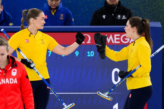 260220 Sara McManus and Anna Hasselborg of Sweden celebrate while competing in a women s semifinal curling match between Canada and Sweden during day 14 of the 2026 Winter Olympics on February 20, 2026 in Cortina. Photo: Jon Olav Nesvold BILDBYRAN COP 217 JE0127 curling Olympic Games, Olympische Spiele, Olympia, OS olympics winter olympics os ol olympiska spel vinter-os olympiske leker milano cortina 2026 milan cortina 2026 milano cortina 2026 olympic games milano cortina 2026 winter olympic games milano cortina-os milano cortina-ol vinter-ol 14 bbeng sverige sweden kanada canada dam jubel *** 260220 Sara McManus and Anna Hasselborg of Sweden celebrate while competing in a women s semifinal curling match between Canada and Sweden during day 14 of the 2026 Winter Olympics on February 20, 2026 in Cortina Photo Jon Olav Nesvold BILDBYRAN COP 217 JE0127 curling olympic games olympics winter olympics os ol olympiska spel vinter os olympiske leker milano cortina 2026 milan cortina 2026 milano cortina 2026 olympic games milano cortina 2026 winter olympic games milano cortina os milano cortina ol olympiska spel vinter ol 14 bbeng sverige sweden kanada canada dam jubel  Copyright: JONxOLAVxNESVOLD BB260220JE013