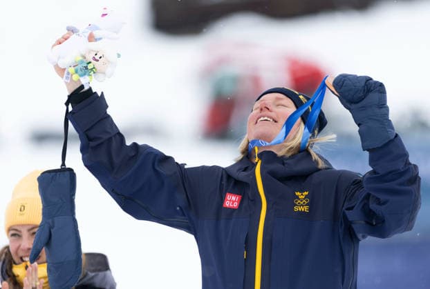 OLYMPICS - Winter Olympic Games, Olympische Spiele, Olympia, OS Milano Cortina 2026 LIVIGNO,ITALY,20.FEB.26 - OLYMPICS, SKI CROSS - Winter Olympic Games Milano Cortina 2026, Skicross, women, final, medal ceremony. Image shows Marielle Berger Sabbatel (FRA). Keywords: medal.  GEPAxpictures xWolfgangxGrebien