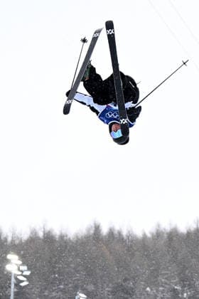 2026 WINTER Olympic Games, Olympische Spiele, Olympia, OS Finley Melville-Ives of New Zealand competes in the Men™s Ski Halfpipe qualifier at Livigno Snow Park, on day 14 of the 2026 Milano Cortina Winter Olympic Games in Italy, Friday, February 20, 2026. ( NO ARCHIVING, EDITORIAL USE ONLY LIVIGNO SONDRIO ITALY  Copyright: xDANxHIMBRECHTSx 20260221177407688739
