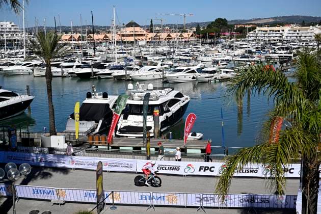 Volta Algarve 2026 Stage 3 VILAMOURA, PORTUGAL - FEBRUARY 20 : illustration picture time trial during stage 3 of the 52th edition of Volta Algarve an UCI ProSeries 2.Pro Individual Time Trial stage for Men Elite of 19.5 km with start in Vilamoura and finish in Vilamoura on February 20, 2026 in Vilamoura, Portugal, 20 02 2026 ( Motordriver Guy De Vuyst - Vilamoura Portugal  Copyright: xNicoxVereeckenx