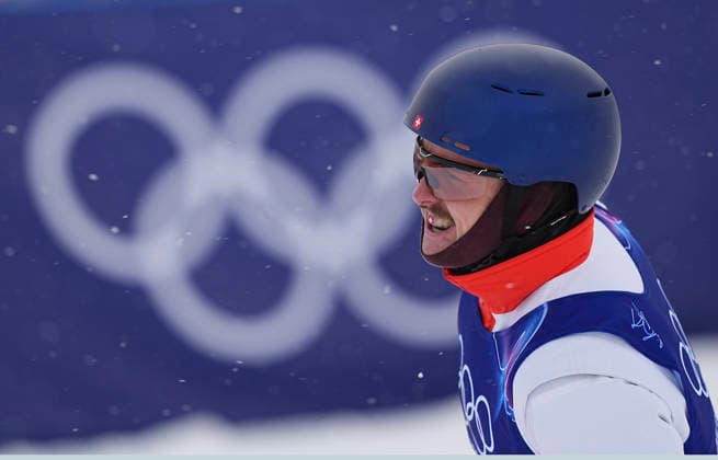 (260220) -- LIVIGNO, Feb. 20, 2026 -- Noe Roth of Switzerland reacts during the freestyle skiing men s aerials final 1 at the Milan-Cortina 2026 Olympic Winter games, Winterspiele,Spiele, Summer games in Livigno, Italy, Feb. 20, 2026. ) (MICO2026)ITALY-LIVIGNO-OLYMPIC WINTER GAMES-FREESTYLE SKIING-MEN S AERIALS-FINAL WuxHuiwo 