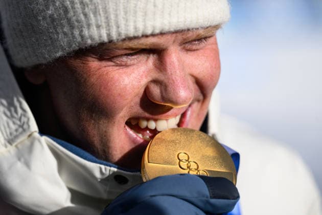 260220 Johannes Dale-Skjevdal of Norway celebrates with his gold medal after the men s biathlon 15 km mass start during day 14 of the 2026 Winter Olympics on February 20, 2026 in Anterselva. Photo: Mathias Bergeld BILDBYRAN kod MB MB1339 skidskytte biathlon skiskyting Olympic Games, Olympische Spiele, Olympia, OS olympics winter olympics os ol olympiska spel vinter-os olympiske leker milano cortina 2026 milan cortina 2026 milano cortina 2026 olympic games milano cortina 2026 winter olympic games milano cortina-os milano cortina-ol vinter-ol 14 bbeng masstart mass start jubel celebration norge guld gold os-guld *** 260220 Johannes Dale Skjevdal of Norway celebrates with his gold medal after the men s biathlon 15 km mass start during day 14 of the 2026 Winter Olympics on February 20, 2026 in Anterselva Photo Mathias Bergeld BILDBYRAN code MB MB1339 biathlon biathlon olympic games olympics olympics winter olympics os ol olympiska spel vinter os olympiske leker milano cortina 2026 milan cortina 2026 milano cortina 2026 olympic games milano cortina 2026 winter olympic games milano cortina os milano cortina ol vinter ol 14 bbeng masstart mass start jubel celebration norge guld gold os guld  Copyright: MATHIASxBERGELD BB260220MB072