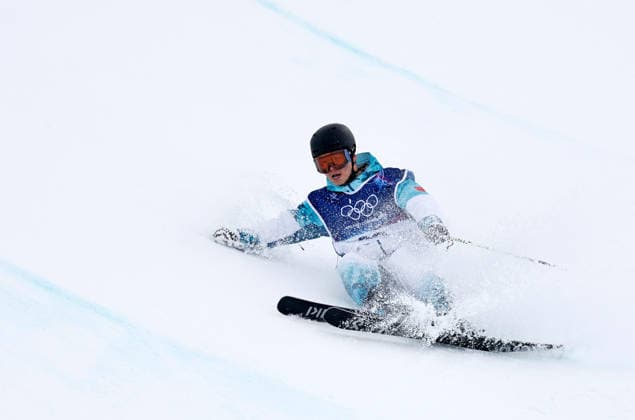(260220) -- LIVIGNO, Feb. 20, 2026 -- Sheng Haipeng of China falls onto the snow during the freestyle skiing men s freeski halfpipe qualification at the Milan-Cortina 2026 Olympic Winter games, Winterspiele,Spiele, Summer games in Livigno, Italy, Feb. 20, 2026. ) (MICO2026)ITALY-LIVIGNO-OLYMPIC WINTER GAMES-FREESTYLE SKIING-MEN S FREESKI HALFPIPE-QUALIFICATION WangxPeng 