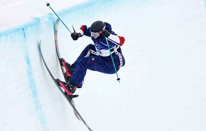 (260220) -- LIVIGNO, Feb. 20, 2026 -- Nick Goepper of the United States competes during the freestyle skiing men s freeski halfpipe qualification at the Milan-Cortina 2026 Olympic Winter games, Winterspiele,Spiele, Summer games in Livigno, Italy, Feb. 20, 2026. ) (MICO2026)ITALY-LIVIGNO-OLYMPIC WINTER GAMES-FREESTYLE SKIING-MEN S FREESKI HALFPIPE-QUALIFICATION WangxPeng 