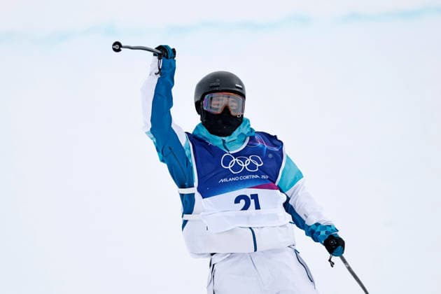 (260220) -- LIVIGNO, Feb. 20, 2026 -- Sun Jingbo of China reacts during the freestyle skiing men s freeski halfpipe qualification at the Milan-Cortina 2026 Olympic Winter games, Winterspiele,Spiele, Summer games in Livigno, Italy, Feb. 20, 2026. ) (MICO2026)ITALY-LIVIGNO-OLYMPIC WINTER GAMES-FREESTYLE SKIING-MEN S FREESKI HALFPIPE-QUALIFICATION WangxPeng 