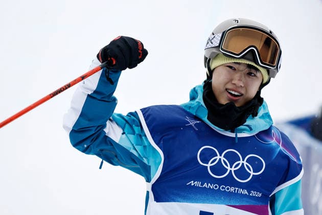 (260220) -- LIVIGNO, Feb. 20, 2026 -- Sheng Haipeng of China reacts during the freestyle skiing men s freeski halfpipe qualification at the Milan-Cortina 2026 Olympic Winter games, Winterspiele,Spiele, Summer games in Livigno, Italy, Feb. 20, 2026. ) (MICO2026)ITALY-LIVIGNO-OLYMPIC WINTER GAMES-FREESTYLE SKIING-MEN S FREESKI HALFPIPE-QUALIFICATION WangxPeng 