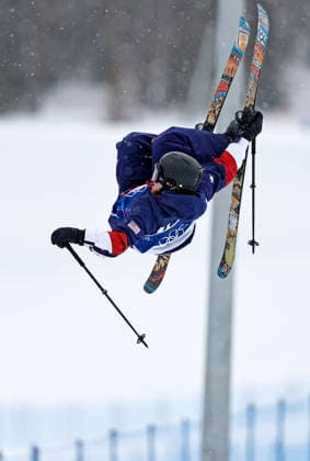 (260220) -- LIVIGNO, Feb. 20, 2026 -- Hunter Hess of the United States competes during the freestyle skiing men s freeski halfpipe qualification at the Milan-Cortina 2026 Olympic Winter games, Winterspiele,Spiele, Summer games in Livigno, Italy, Feb. 20, 2026. ) (MICO2026)ITALY-LIVIGNO-OLYMPIC WINTER GAMES-FREESTYLE SKIING-MEN S FREESKI HALFPIPE-QUALIFICATION WangxPeng 