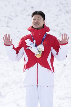 Milan Cortina Olympics: Freestyle skiing Chinese freestyle skier Wang Xindi poses after winning the men s aerials gold at the Milan Cortina Olympics on Feb. 20, 2026, at Livigno Aerials &amp; Moguls Park in Livigno, Italy.  A14AA0005308623P