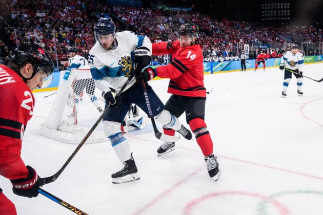 260220 Rasmus Ristolainen of Finland and Bo Horvat of Canada in the men s Ice hockey, Eishockey semifinal between Canada and Finland during day 14 of the 2026 Winter Olympics on February 20, 2026 in Milan. Photo: Carl Sandin BILDBYRAN kod CS CS0887 ishockey ice hockey Olympic Games, Olympische Spiele, Olympia, OS olympics winter olympics os ol olympiska spel vinter-os olympiske leker milano cortina 2026 milan cortina 2026 milano cortina 2026 olympic games milano cortina 2026 winter olympic games milano cortina-os milano cortina-ol vinter-ol 14 bbeng finland canada kanada *** 260220 Rasmus Ristolainen of Finland and Bo Horvat of Canada in the men s ice hockey semifinal between Canada and Finland during day 14 of the 2026 Winter Olympics on February 20, 2026 in Milan Photo Carl Sandin BILDBYRAN kod CS CS0887 ishockey ice hockey olympic games olympics winter olympics os ol olympiska spel vinter os olympiske leker milano cortina 2026 milan cortina 2026 milano cortina 2026 olympic games milano cortina 2026 winter olympic games milano cortina os milano cortina ol vinter ol 14 bbeng finland canada kanada  Copyright: CARLxSANDIN BB260220CS009