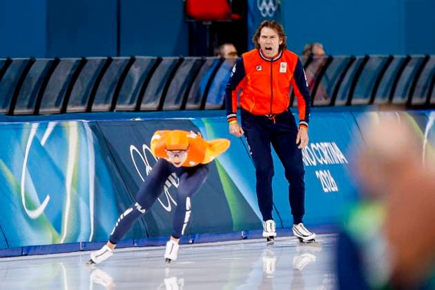 coach Gerard van Velde of TeamNL looks shouting while watching atheletes Women s 1500m, Milano Cortina 2026 Winter Olympics: Day 14, Speed skating, Eisschnelllauf - Milano Cortina 2026 Winter Olympics: Day 14, Milano Speed Skating Stadium, February 20, 2026, Milan, Italy.