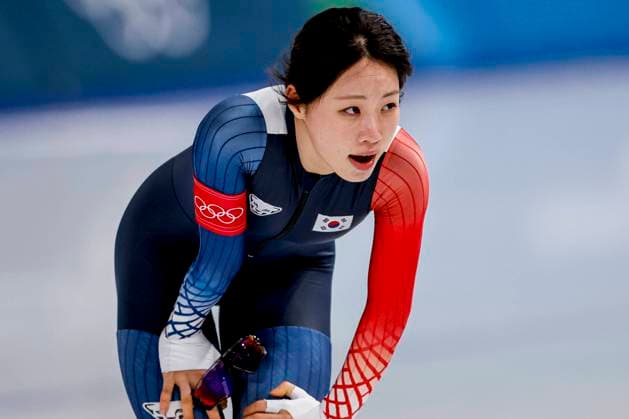 Leewon Lim of Republic of Korea looks on after Women s 1500m, Milano Cortina 2026 Winter Olympics: Day 14, Speed skating, Eisschnelllauf - Milano Cortina 2026 Winter Olympics: Day 14, Milano Speed Skating Stadium, February 20, 2026, Milan, Italy.