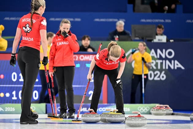 Cortina d Ampezzo, Italy, February 20th 2026. During the Curling Women s Semi-final match between Canada and Sweden of the Olympic Winter games, Winterspiele,Spiele, Summer games 2026 in Cortina d Ampezzo, Italy. (Photo by Igor Kupljenik Sports Press Photo)  Copyright: xIgorxKupljenikx xSPPx Sportspressphoto_SPR95013