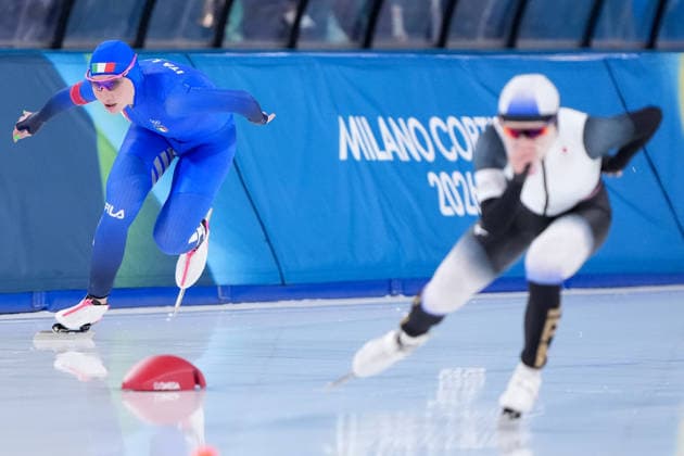 2026-02-20 - Milano Cortina 2026 Winter Olympics 1500m Women MILAN, ITALY - FEBRUARY 20: Francesca Lollobrigida of Italy, Ayano Sato of Japan during the 1500m Women on day 16 of the Milano Cortina 2026 Winter Olympics at the Milano Speed skating, Eisschnelllauf Arena on February 20, 2026 in Milan, Italy Milan Milano Speed Skating Arena Italy Content not available for redistribution in The Netherlands directly or indirectly through any third parties. Copyright: xAndrexWeeningx