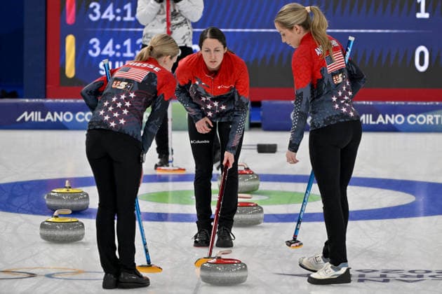 Cortina d Ampezzo, Italy, February 20th 2026. During the Curling Women s Semi-final match between United States of America and Switzerland of the Olympic Winter games, Winterspiele,Spiele, Summer games 2026 in Cortina d Ampezzo, Italy. (Photo by Igor Kupljenik Sports Press Photo)  Copyright: xIgorxKupljenikx xSPPx Sportspressphoto_SPR95025