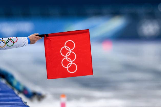 260220 A red flag during the women s 1500 meter Speed skating, Eisschnelllauf during day 14 of the 2026 Winter Olympics on February 20, 2026 in Milan. Photo: Emma Wallskog BILDBYRAN kod EW EW0645 skridskor speed skating Olympic Games, Olympische Spiele, Olympia, OS olympics winter olympics os ol olympiska spel vinter-os olympiske leker milano cortina 2026 milan cortina 2026 milano cortina 2026 olympic games milano cortina 2026 winter olympic games milano cortina-os milano cortina-ol vinter-ol 14 bbeng genre röd flagg *** 260220 A red flag during the women s 1500 meter speed skating during day 14 of the 2026 Winter Olympics on February 20, 2026 in Milan Photo Emma Wallskog BILDBYRAN code EW EW0645 skates speed skating olympic games olympics winter olympics os ol olympic games winter os olympic games milano cortina 2026 milan cortina 2026 milano cortina 2026 olympic games milano cortina 2026 winter olympic games milano cortina os milano cortina ol winter ol 14 bbeng genre red flag  Copyright: EMMAxWALLSKOG BB260220EW045