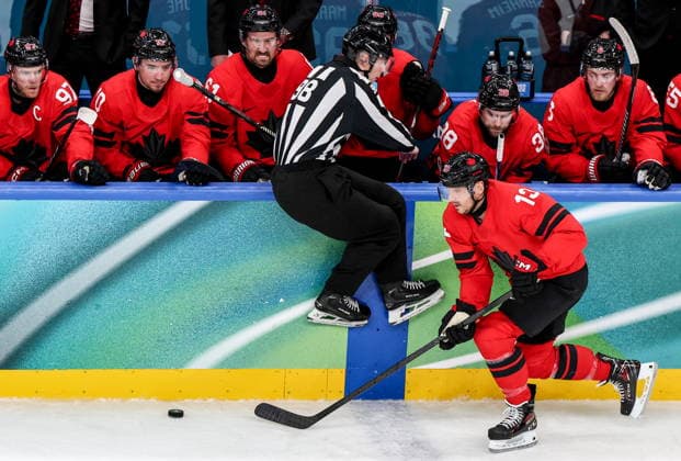 ITALY, MILAN - FEBRUARY 20, 2026: Canada s Sam Reinhart is in action in a menâ€™s Ice hockey, Eishockey play-off semifinal match at the Milano Santagiulia Ice Hockey Arena, as part of the 2026 Winter Olympic Games, Olympische Spiele, Olympia, OS Peter Kovalev TASS  89000986