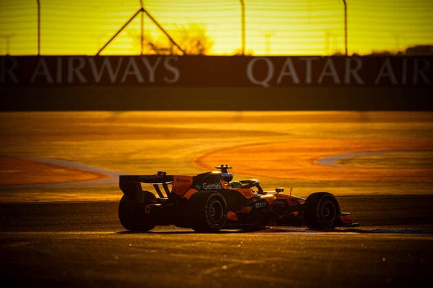 MOTORI - Formula 1 - Sakhir - Pre Season Testing 2026 01 Lando Norris, (GRB), McLaren Mercedes MCL40, during the Winter testing days 2, Formula 1 World Championship, WM, Weltmeisterschaft 2026 Bahrain 18-20 February 2026 Bahrain Bahrain  Copyright: xIPAxSport ABACAx