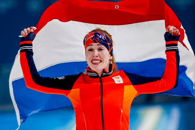 winner Antoinette Rijpma-De Jong of the Netherlands celebrating and holding flag after Women s 1500m, Milano Cortina 2026 Winter Olympics: Day 14, Speed skating, Eisschnelllauf - Milano Cortina 2026 Winter Olympics: Day 14, Milano Speed Skating Stadium, February 20, 2026, Milan, Italy.