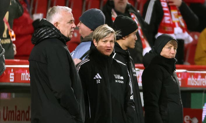 Präsident Dirk Zingler, Sportliche Leiterin Jennifer Zietz, Trainerin Ailien Poese Fußball Fussball Bundesliga Damen Frauen Saison 2025 2026 20.02.2026 1.FC Union Berlin vs. 1.FC Köln DFL regulations prohibit any use of photographs as image sequences and or quasi-video