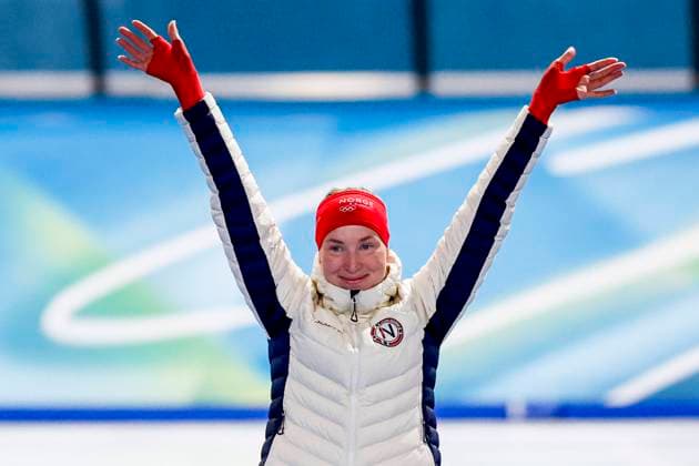 second Ragne Wiklund of Norway celebrates during the medal ceremony after Women s 1500m, Milano Cortina 2026 Winter Olympics: Day 14, Speed skating, Eisschnelllauf - Milano Cortina 2026 Winter Olympics: Day 14, Milano Speed Skating Stadium, February 20, 2026, Milan, Italy.