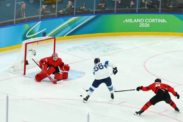 February 20, 2026, Milan, Lombardy, Italy: ERIK HAULA 56 of Finland scores his side s second goal shorthanded in the Semifinal game between Team Canada (CAN) and Team Finland (FIN) at the Milano Cortina 2026 Olympic Games, Olympische Spiele, Olympia, OS Olympics 2026: Milano Cortina: Ice hockey, Eishockey Men: CAN:FIN  - ZUMAc179 20260220_oly_c179_041 Copyright: xMickaelxChavetx