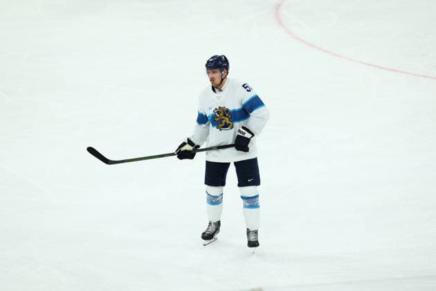 February 20, 2026, Milan, Lombardy, Italy: RASMUS RISTOLAINEN 55 of Finland in the Semifinal game between Team Canada (CAN) and Team Finland (FIN) at the Milano Cortina 2026 Olympic Games, Olympische Spiele, Olympia, OS Olympics 2026: Milano Cortina: Ice hockey, Eishockey Men: CAN:FIN  - ZUMAc179 20260220_oly_c179_059 Copyright: xMickaelxChavetx