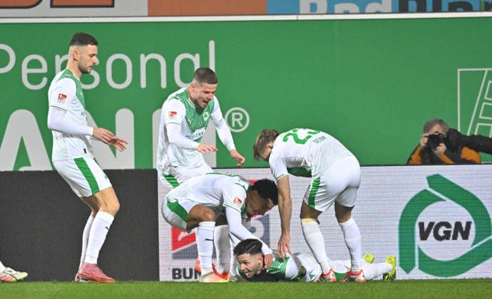 20.02.2026 - Fussball - Saison 2025 2026 - 2. Fussball - Bundesliga - 23. Spieltag: SpVgg Greuther Fürth ( Kleeblatt SGF ) - DSC Arminia Bielefeld - Sportfoto Zink MeZi - xmexzix - DFL regulations prohibit any use of photographs as image sequences and or quasi-video - only for editorial use - Torjubel Jubel Freude nach Treffer Tor Torschuß zum 1:0 durch Branimir Hrgota (10, SpVgg Greuther Fürth )